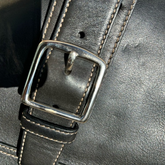 Black Leather Buckle Flap Zipper Shoulder Bag - Picture 14 of 16